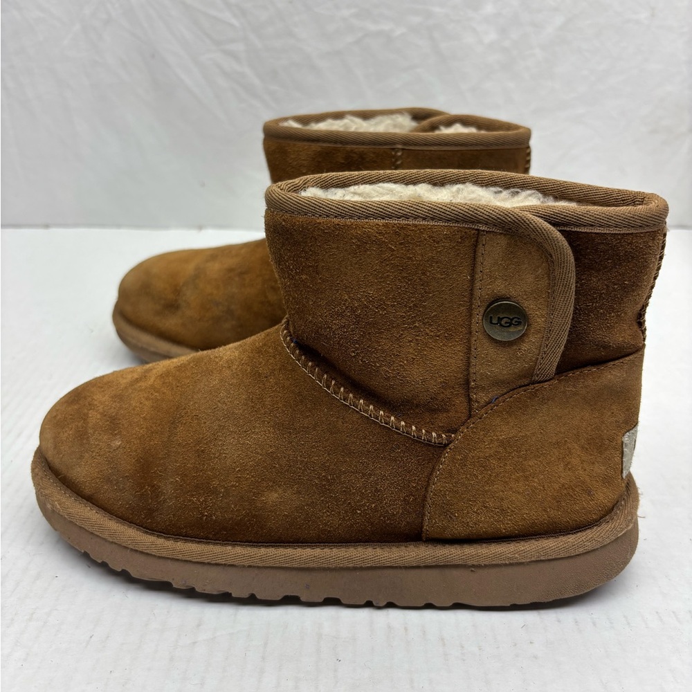 Ugg Classic Suede Shearling Lined Short Boots - Chestnut, SZ 5 wos, box 21 - Picture 2 of 8